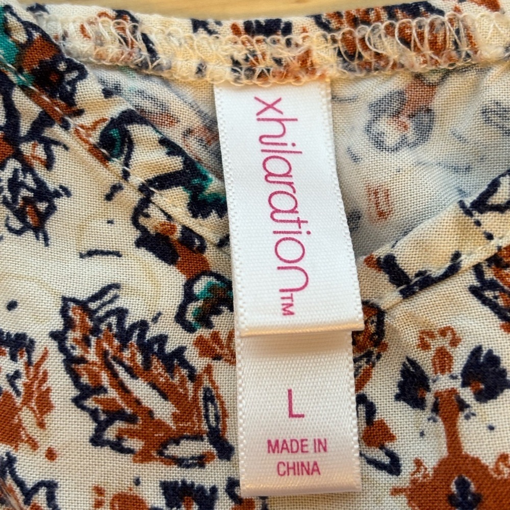 Xhilaration Multicolor Patterned Romper Size Large - Picture 6 of 8